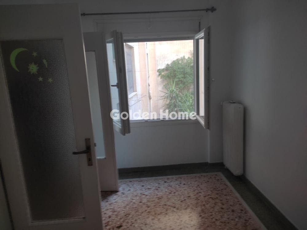Apartment in Center, Neos Kosmos — Photo 7 of 14