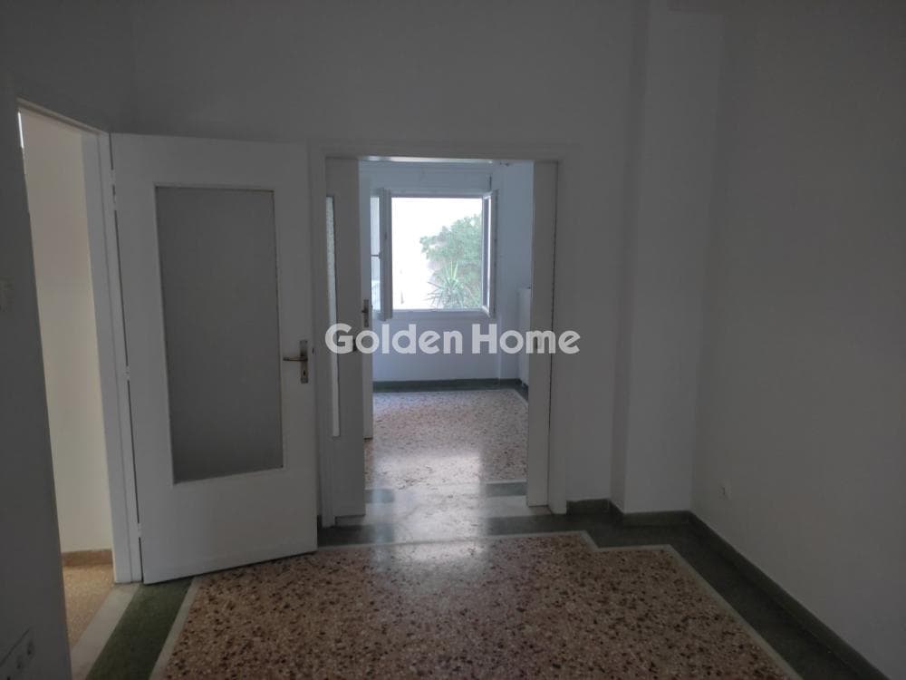 Apartment in Center, Neos Kosmos — Photo 3 of 14