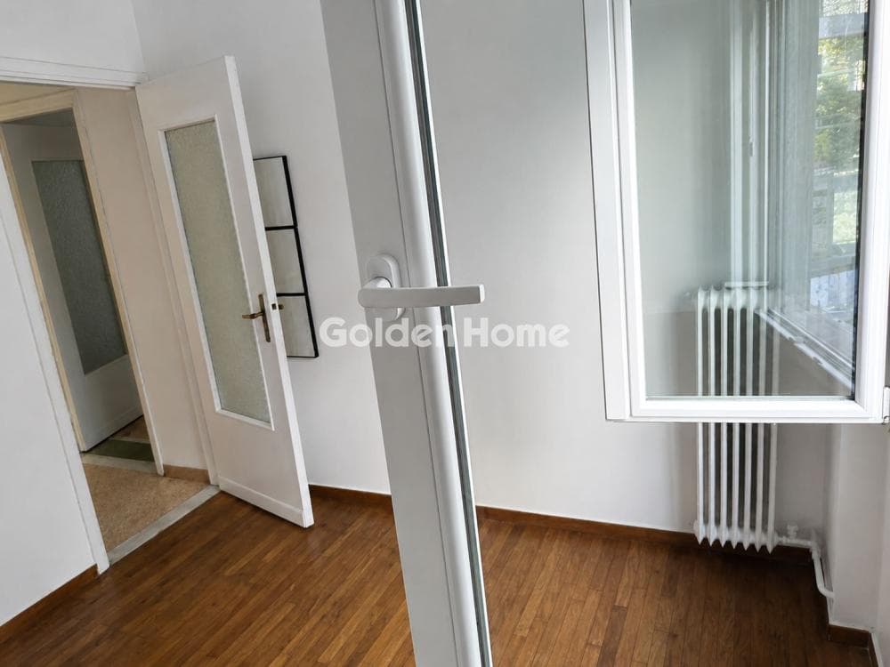 Apartment in Center, Neos Kosmos — Photo 1 of 14