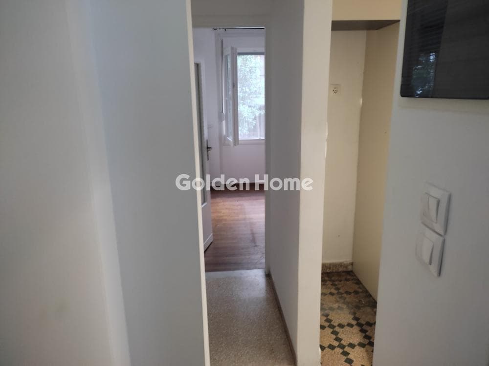 Apartment in Center, Neos Kosmos — Photo 8 of 14