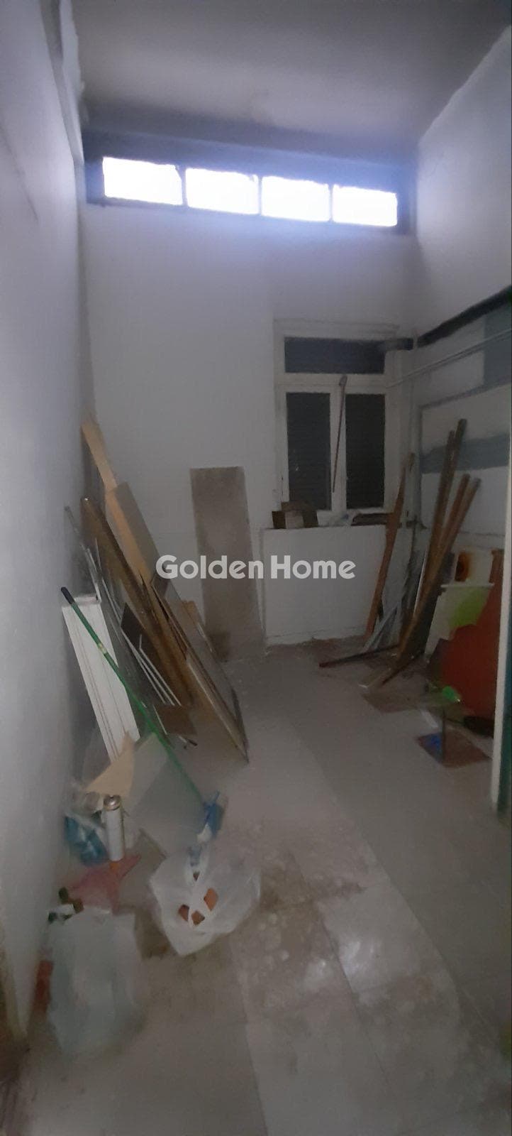 Κατάστημα στην Ά Νεκροταφείο, Μετς - Καλλιμάρμαρο — Φωτογραφία 1 από 4