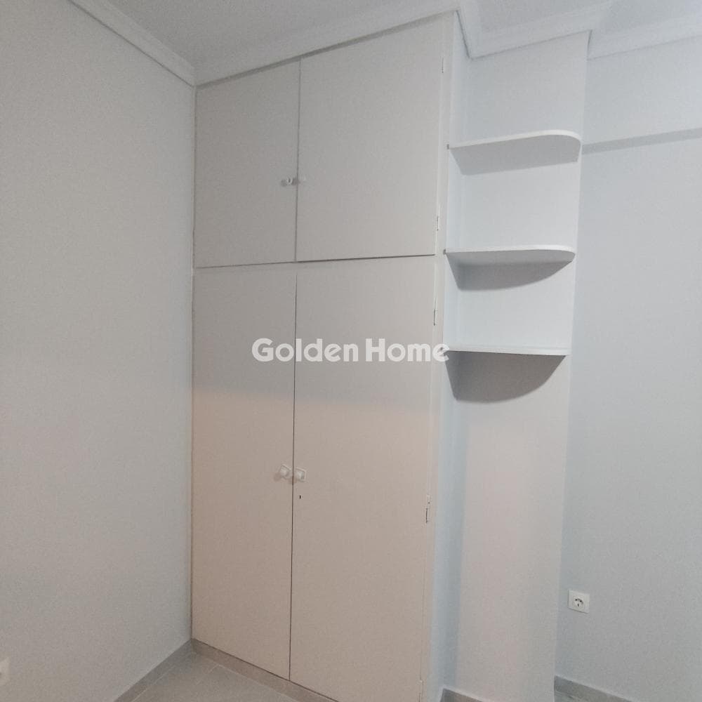 Apartment in Platia Attikis, Attiki — Photo 7 of 29