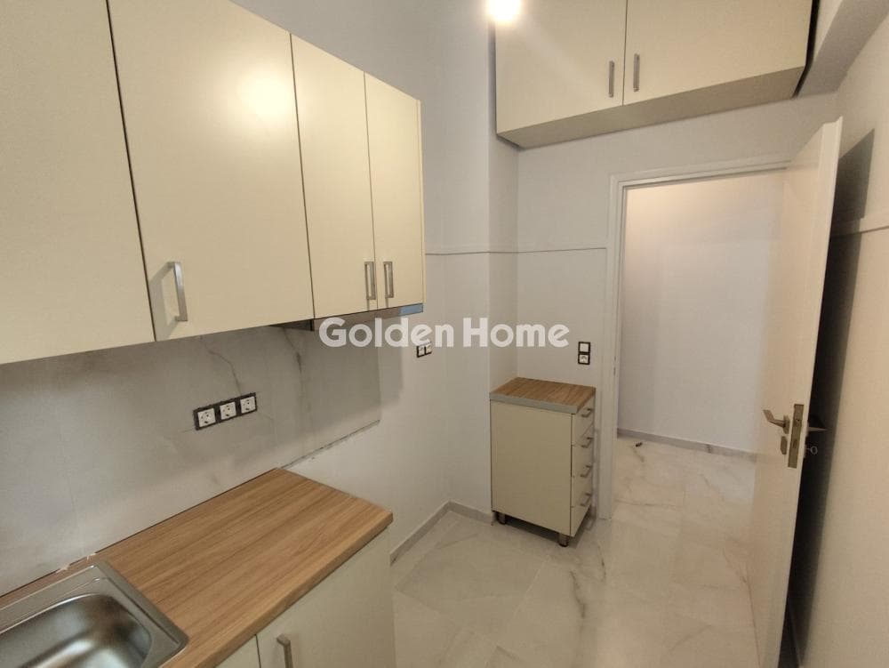 Apartment in Platia Attikis, Attiki — Photo 23 of 29