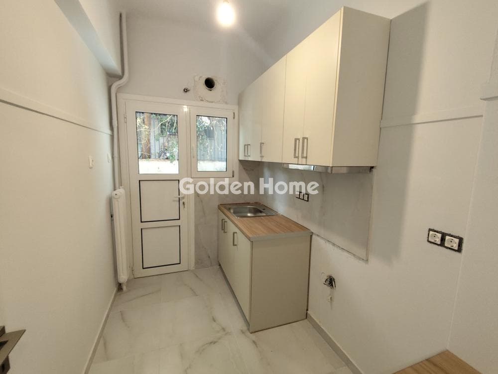 Apartment in Platia Attikis, Attiki — Photo 28 of 29