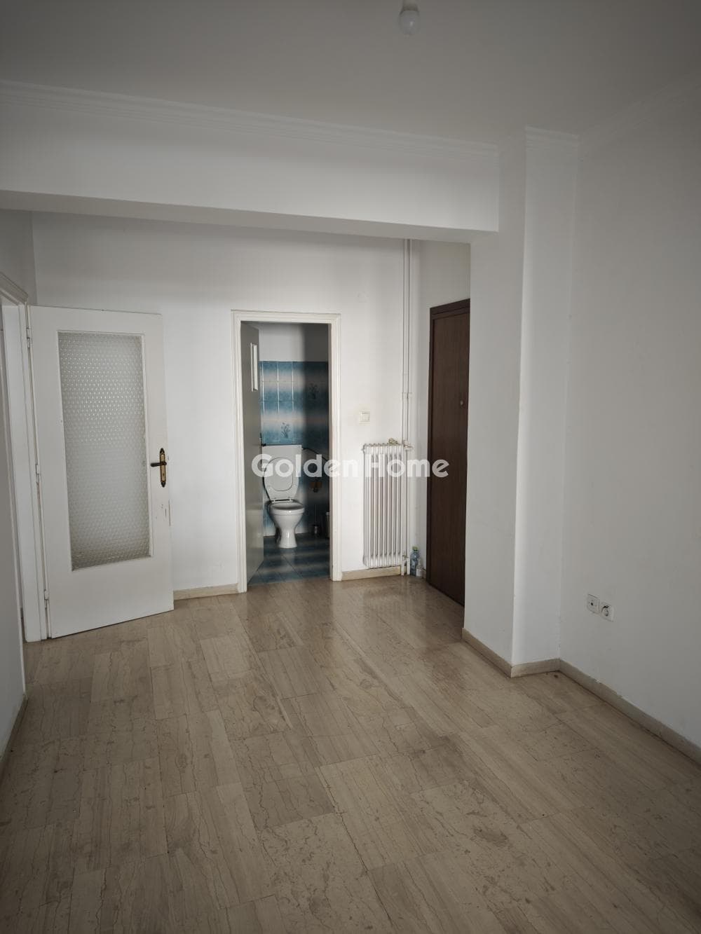 Apartment in Kareas, Vironas — Photo 9 of 34
