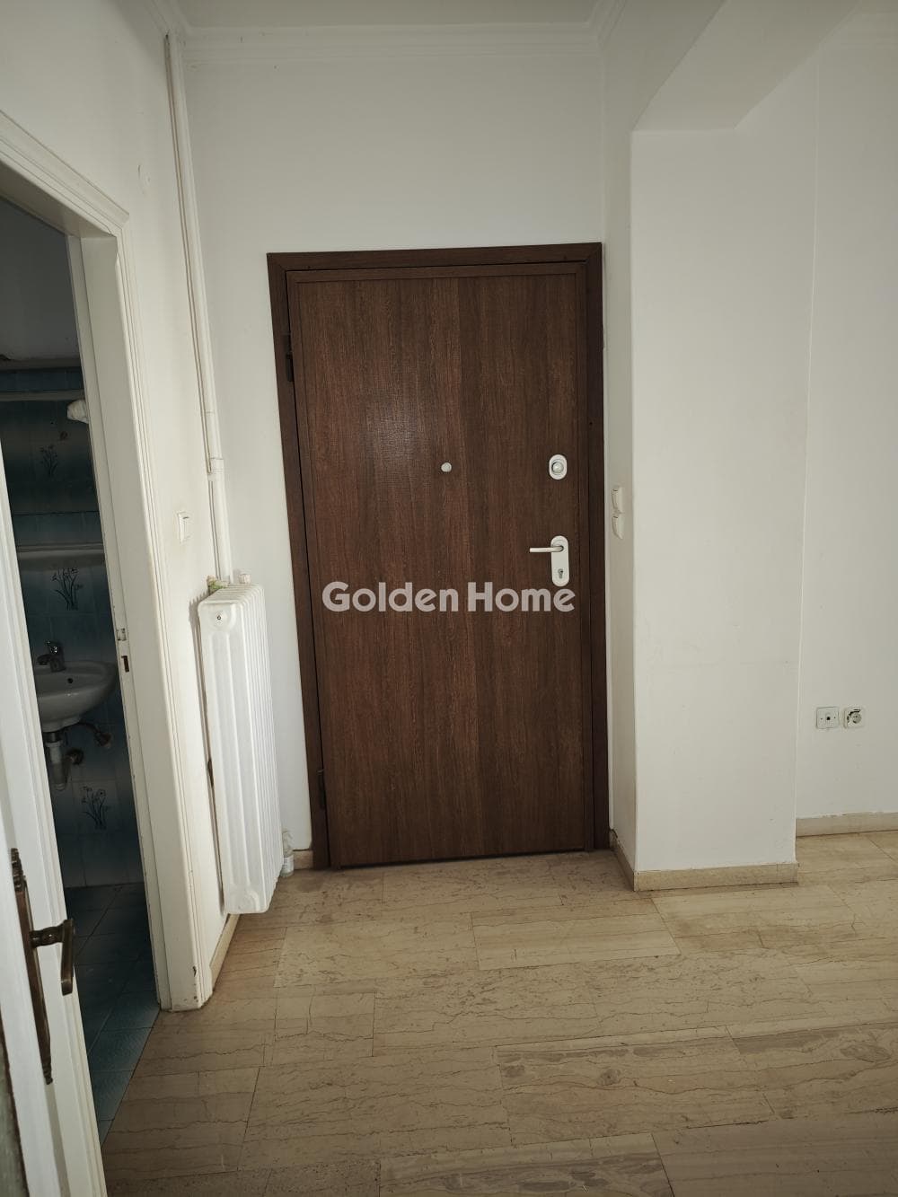 Apartment in Kareas, Vironas — Photo 6 of 34