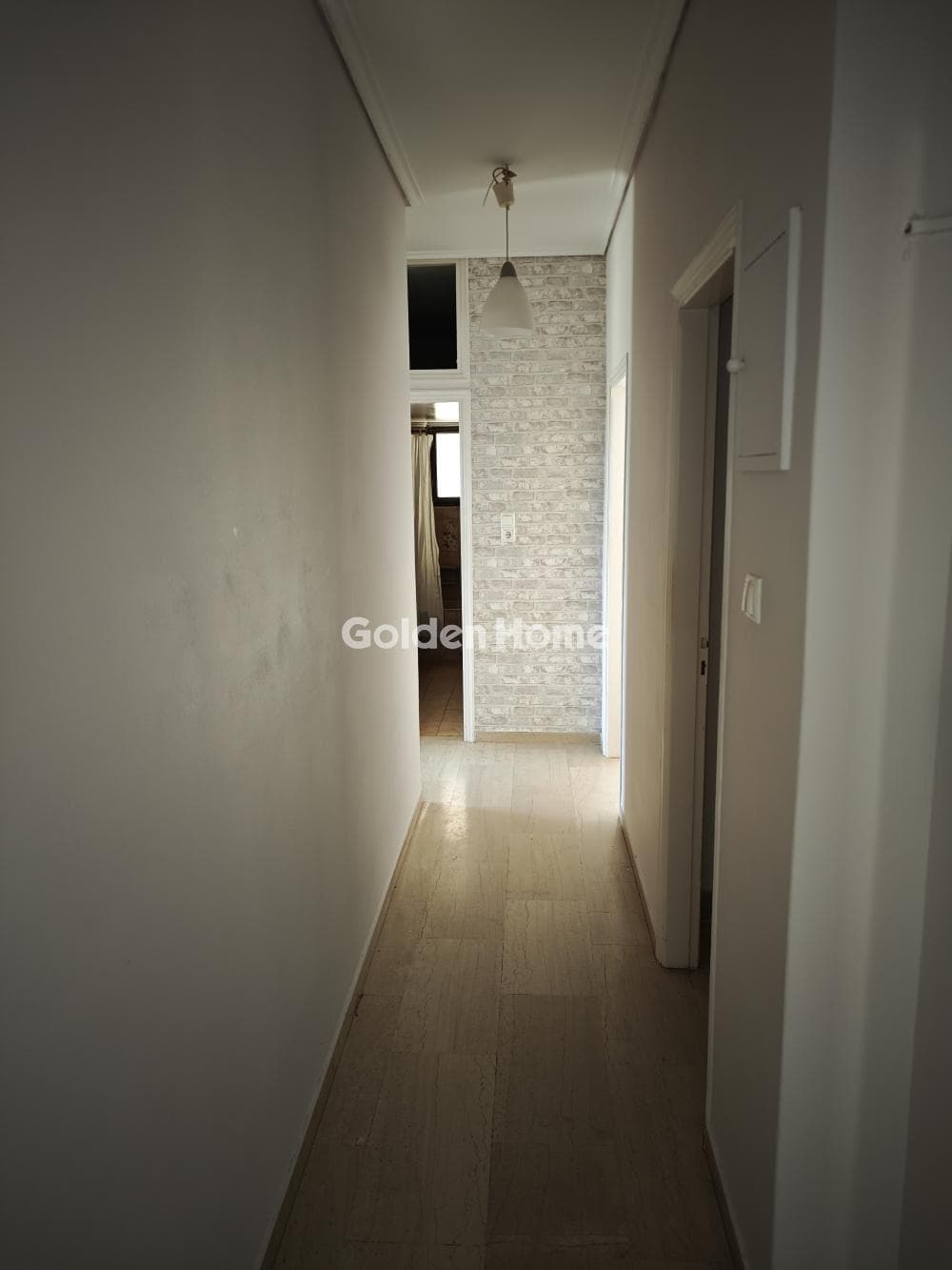 Apartment in Kareas, Vironas — Photo 14 of 34