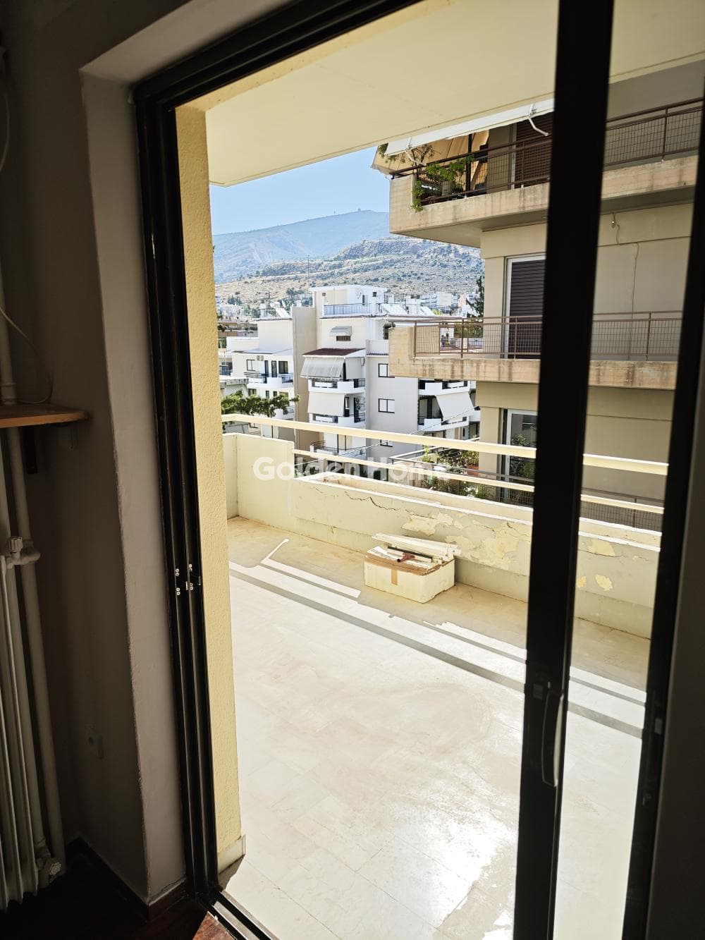 Apartment in Kareas, Vironas — Photo 5 of 34