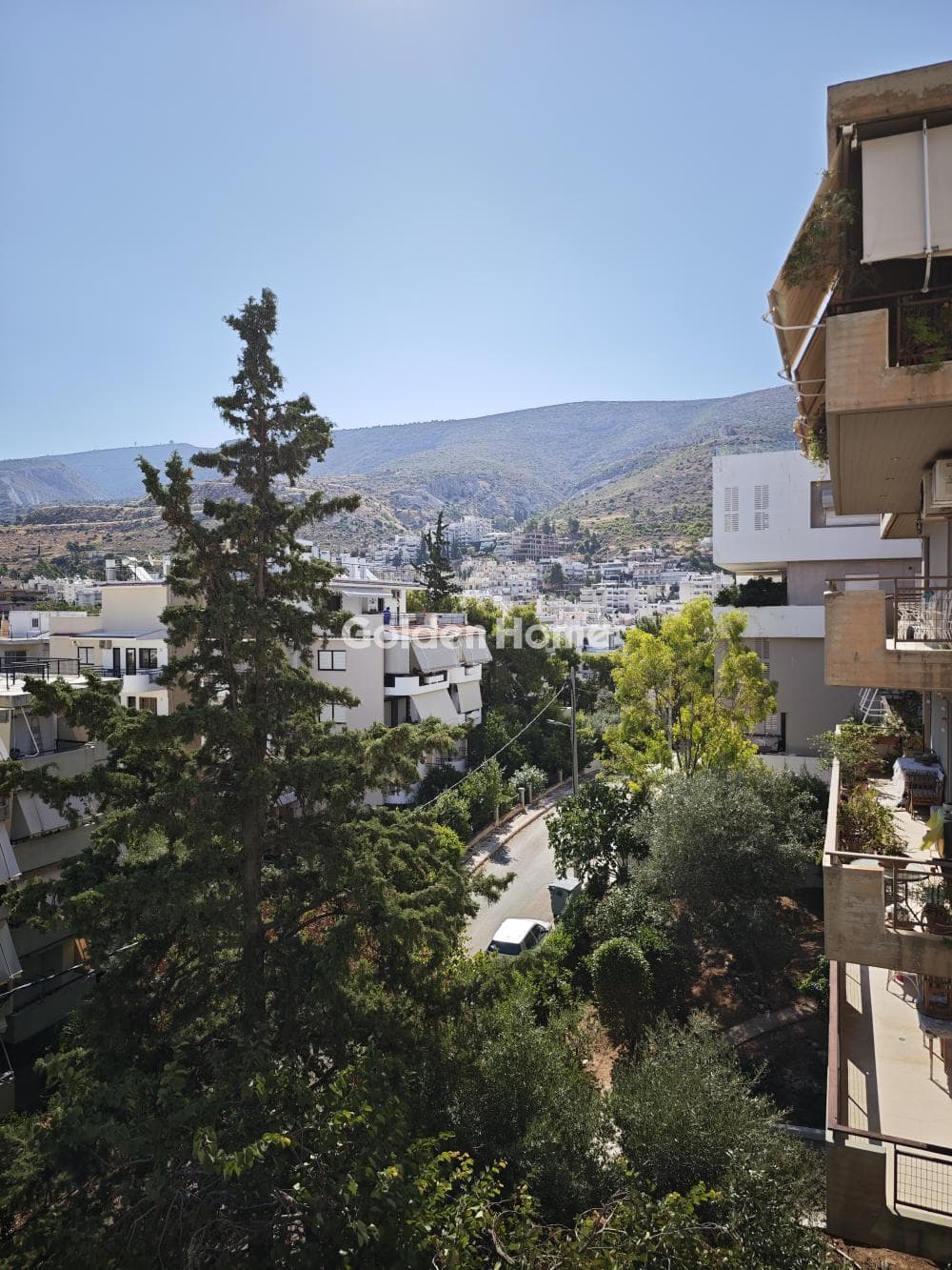 Apartment in Kareas, Vironas — Photo 4 of 34