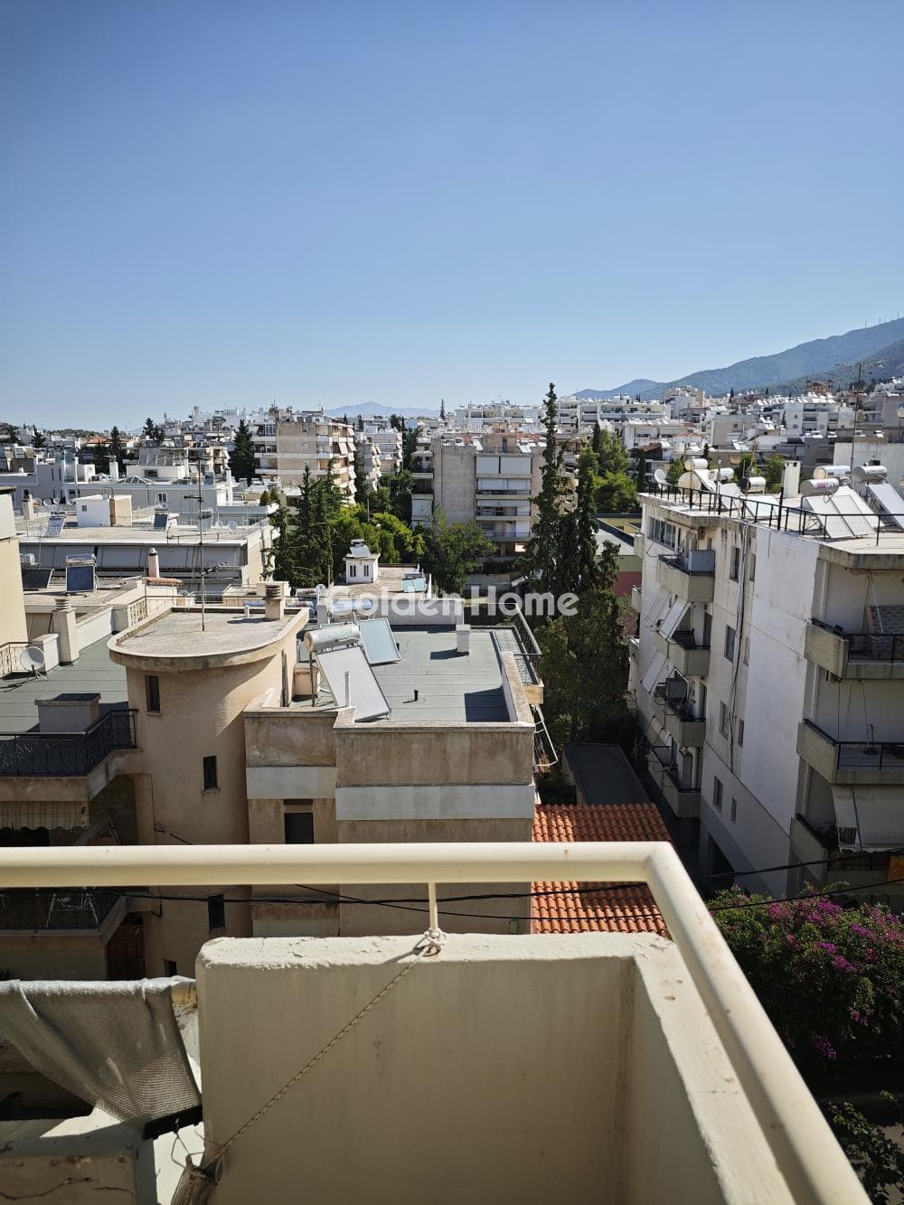 Apartment in Kareas, Vironas — Photo 32 of 34