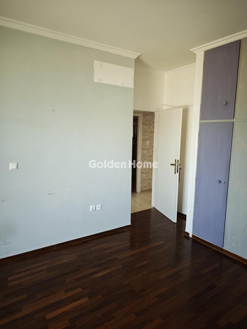 Apartment in Kareas, Vironas — Photo 28 of 34