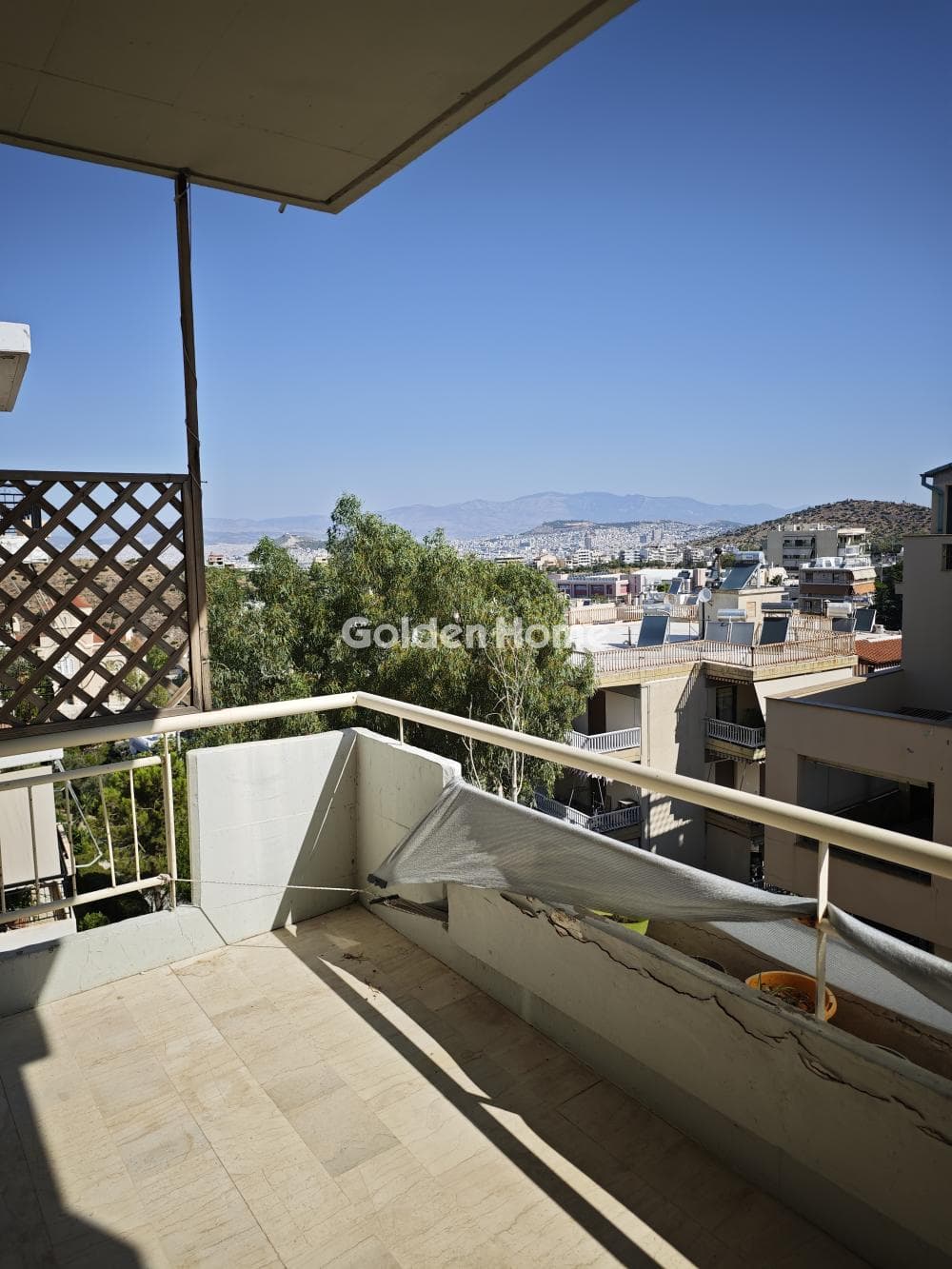 Apartment in Kareas, Vironas — Photo 31 of 34