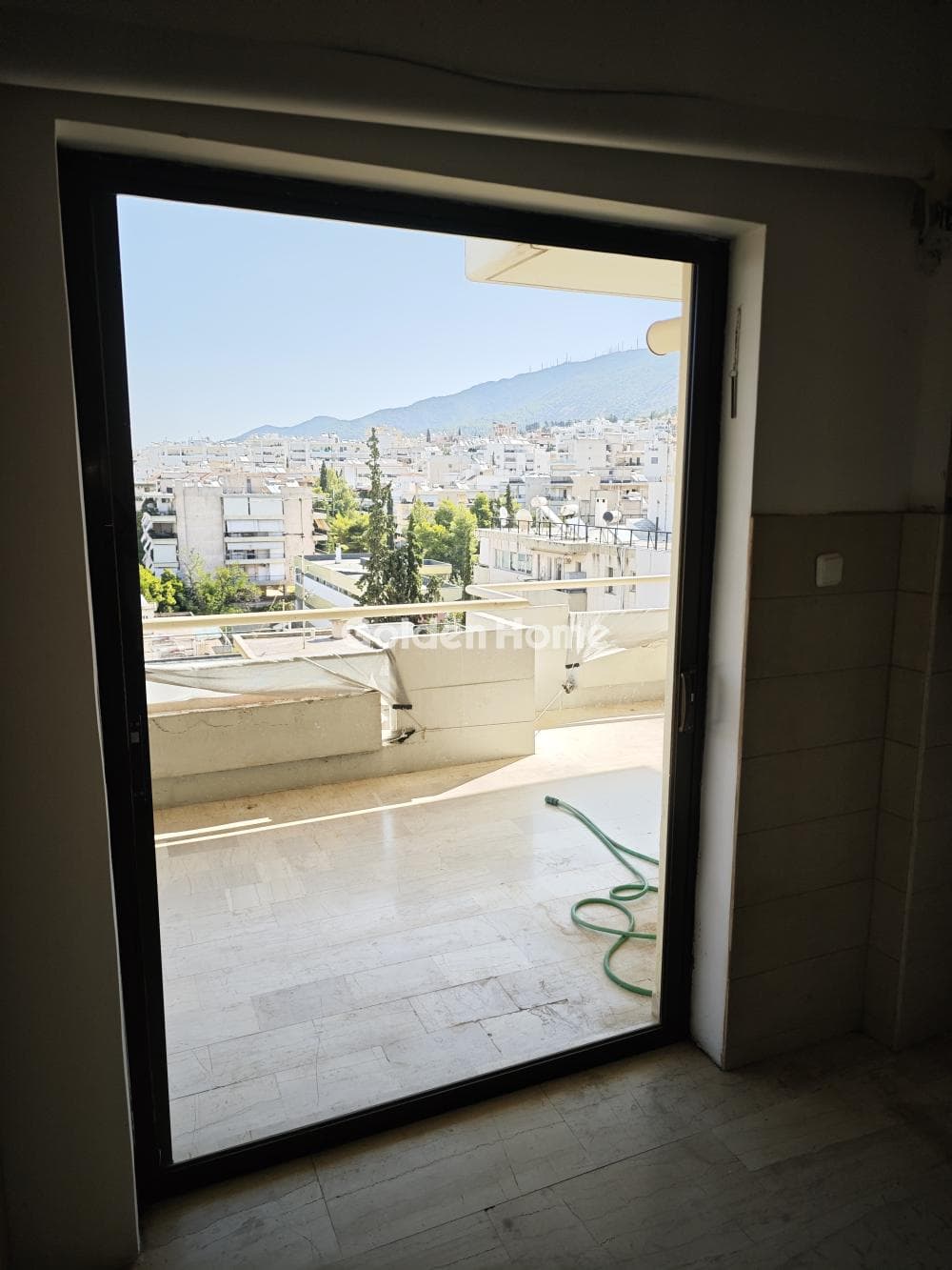 Apartment in Kareas, Vironas — Photo 34 of 34