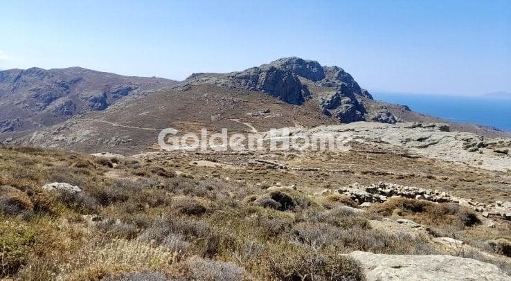 Parcel in Megalo Chorio, Serifos — Photo 1 of 2