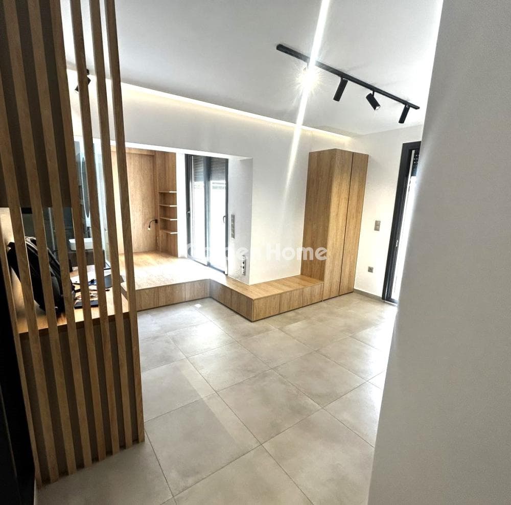 Apartment in Evryali, Voula — Photo 1 of 9