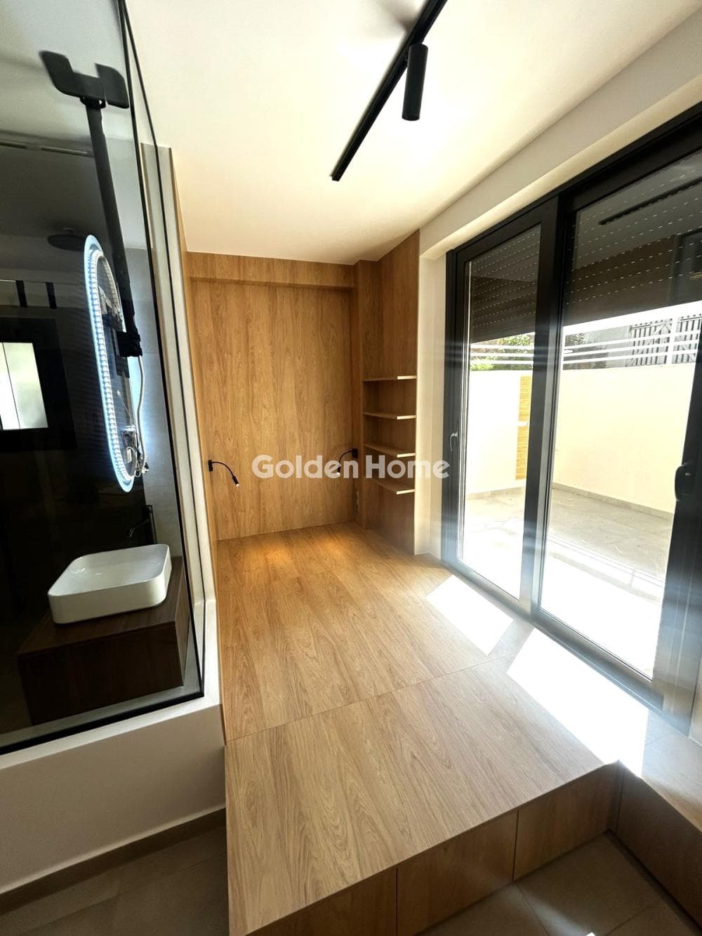 Apartment in Evryali, Voula — Photo 2 of 9
