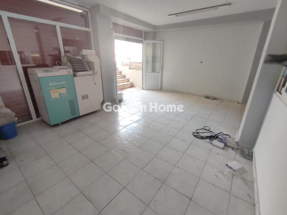 Retail Store in Agia Paraskevi, Nea Smyrni — Photo 3 of 16