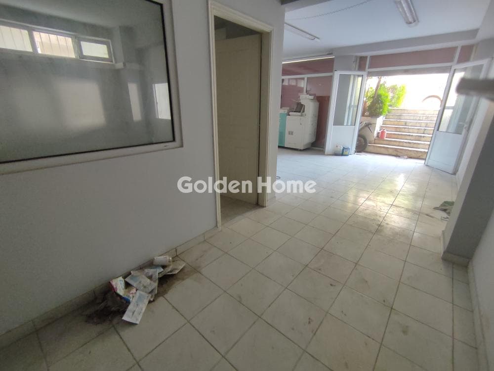 Retail Store in Agia Paraskevi, Nea Smyrni — Photo 14 of 16