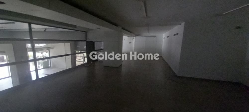 Retail Store in Neo Terma, Marousi — Photo 5 of 9
