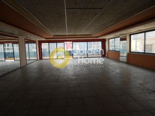 Retail Store in Lazarou, Nea Ionia — Photo 4 of 4
