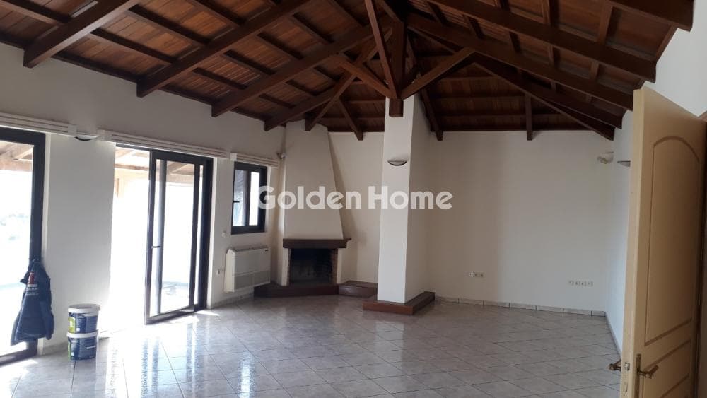 Apartment in Panionia, Glyfada — Photo 2 of 16