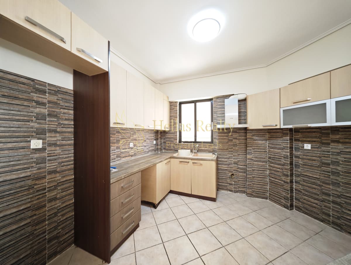 Apartment in Aspra Chomata, Peristeri — Photo 8 of 25