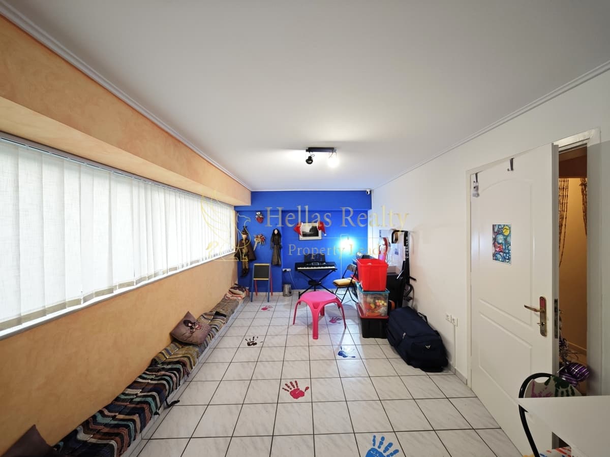 Office in Agios Artemios, Pagkrati — Photo 1 of 8