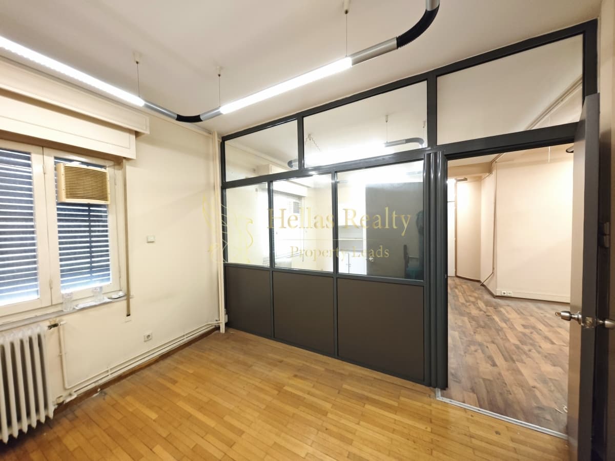 Office in Politechneio, Exarchia - Neapoli — Photo 8 of 11