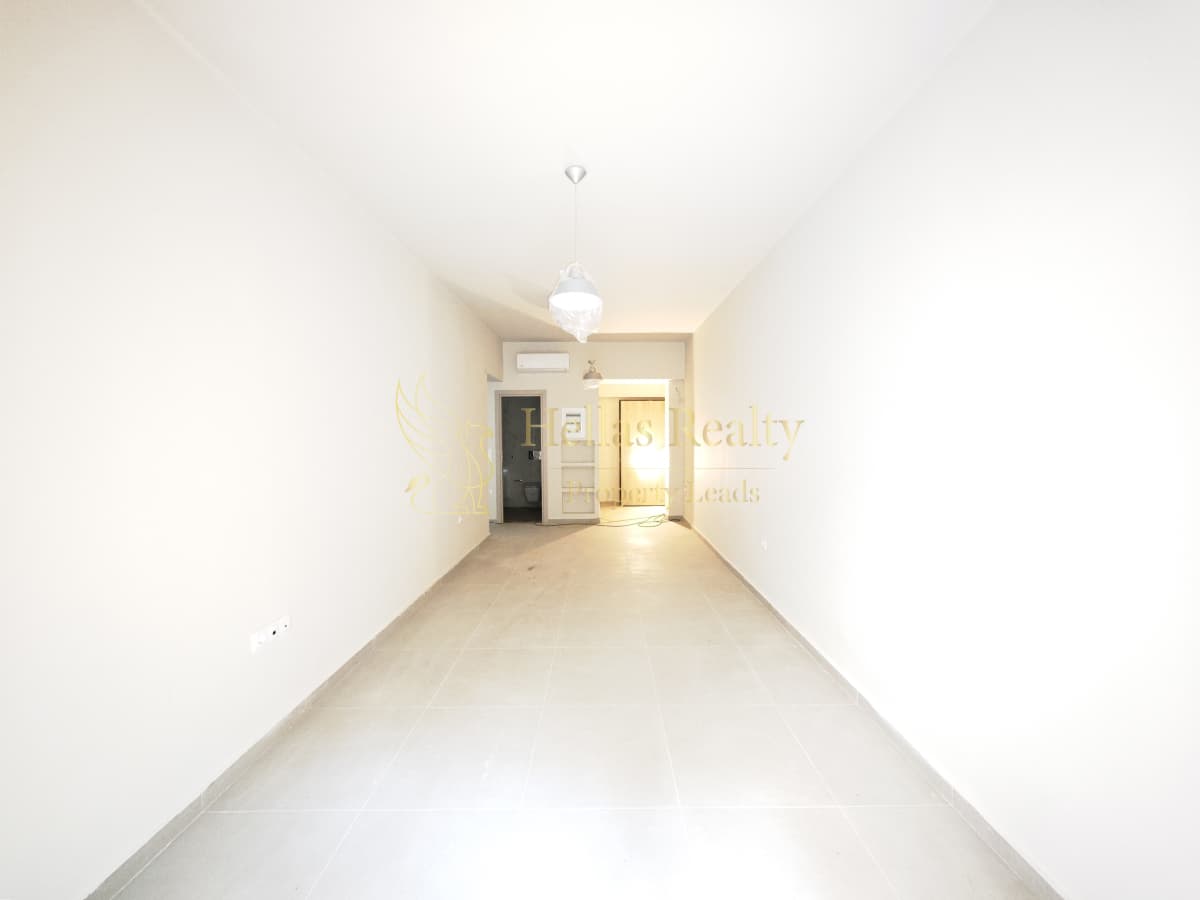 Apartment in Politechnioupoli, Zografou — Photo 1 of 10