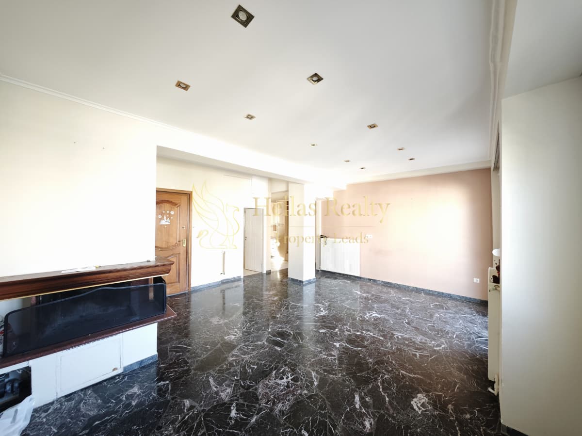 Apartment in Analipsi, Vironas — Photo 2 of 12