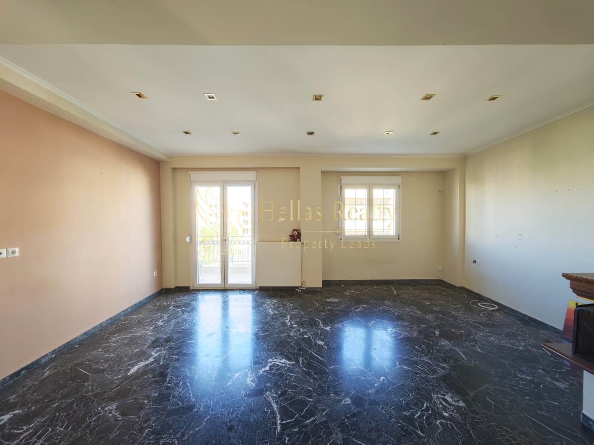 Apartment in Analipsi, Vironas — Photo 1 of 12