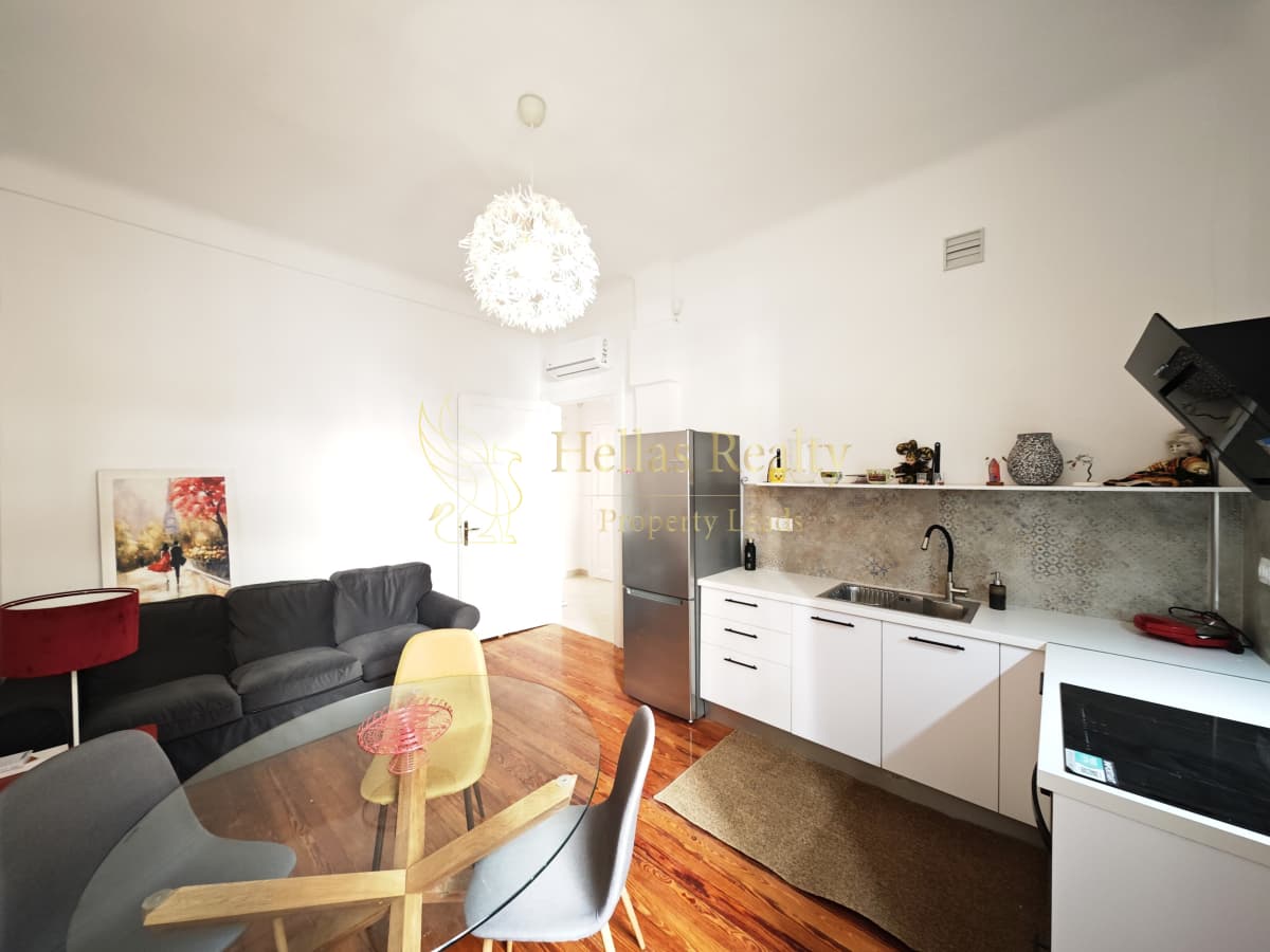 Apartment in Exarcheia, Exarchia - Neapoli — Photo 2 of 10