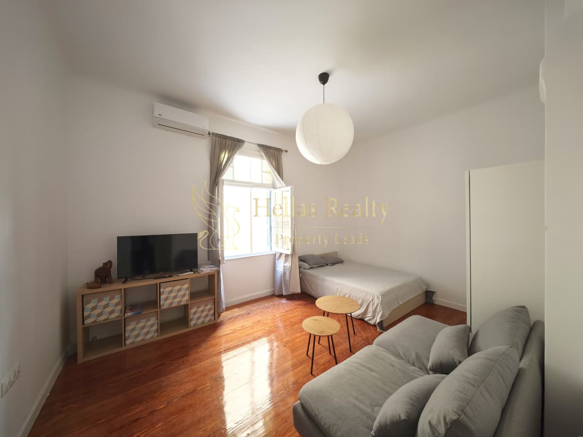 Apartment in Exarcheia, Exarchia - Neapoli — Photo 1 of 10
