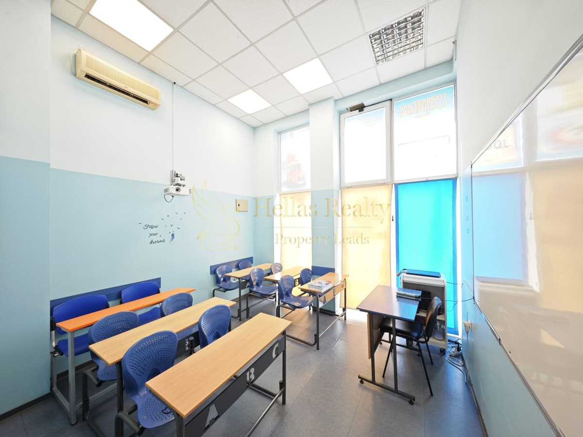 Κατάστημα στην Κέντρο, Ίλιον — Φωτογραφία 1 από 7