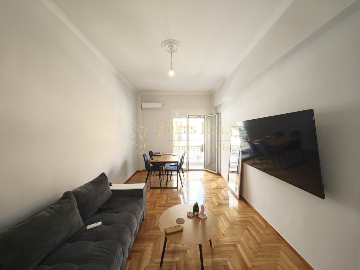 Apartment in Neo Pagkrati, Vironas — Photo 1 of 12