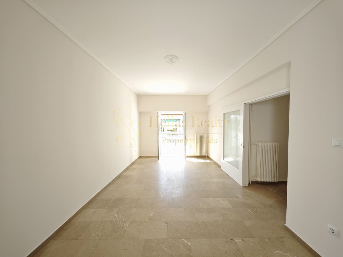 Apartment in Neo Pagkrati, Vironas — Photo 1 of 13