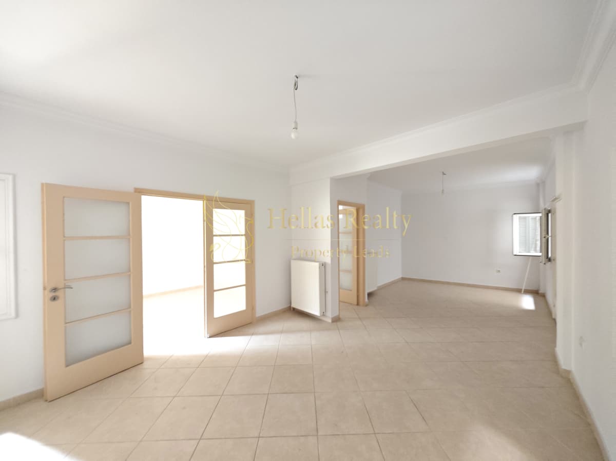Office in Agios Georgios, Kolonaki - Likavitos — Photo 1 of 16