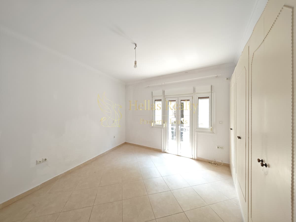 Office in Agios Georgios, Kolonaki - Likavitos — Photo 13 of 16