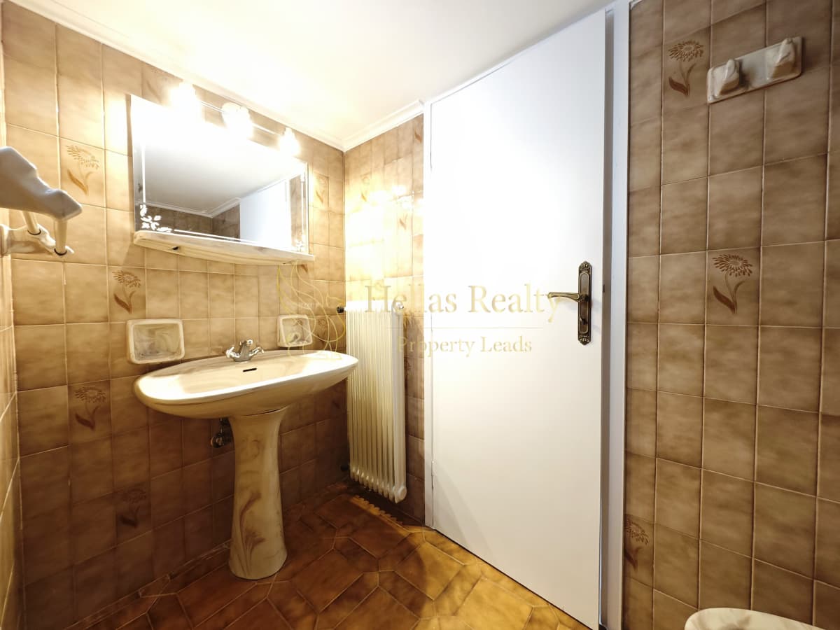 Apartment in Center, Dafni — Photo 17 of 21