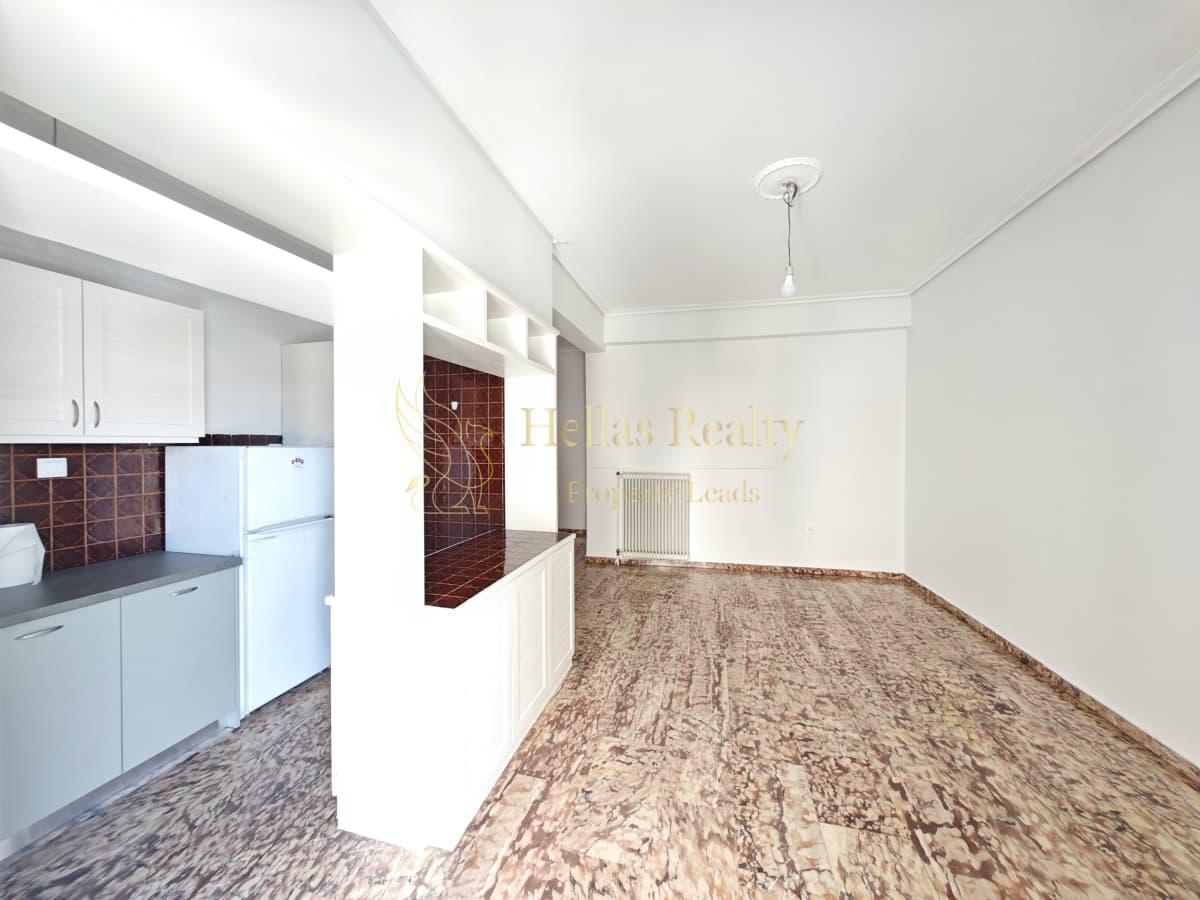Apartment in Center, Dafni — Photo 5 of 21