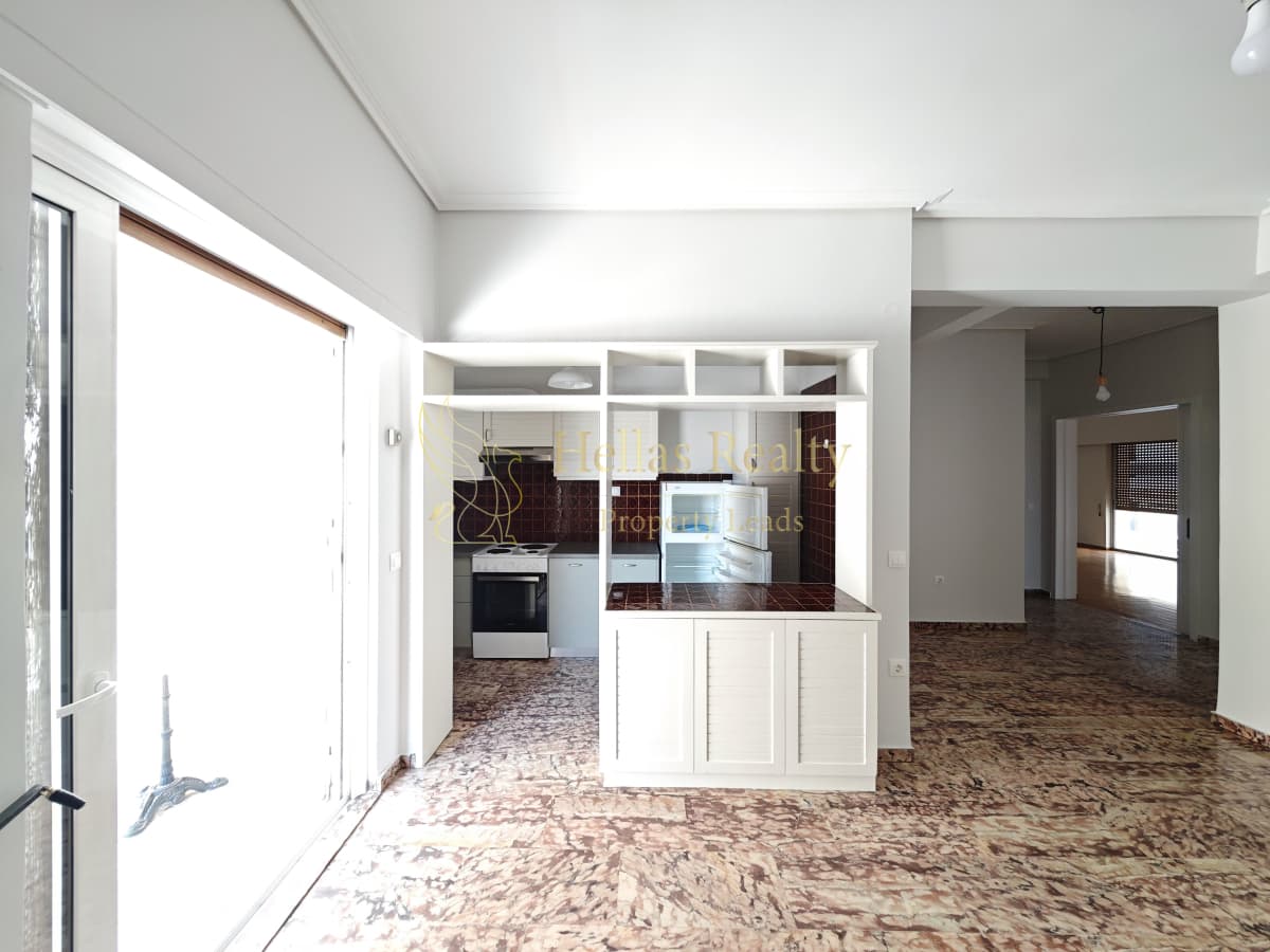 Apartment in Center, Dafni — Photo 4 of 21