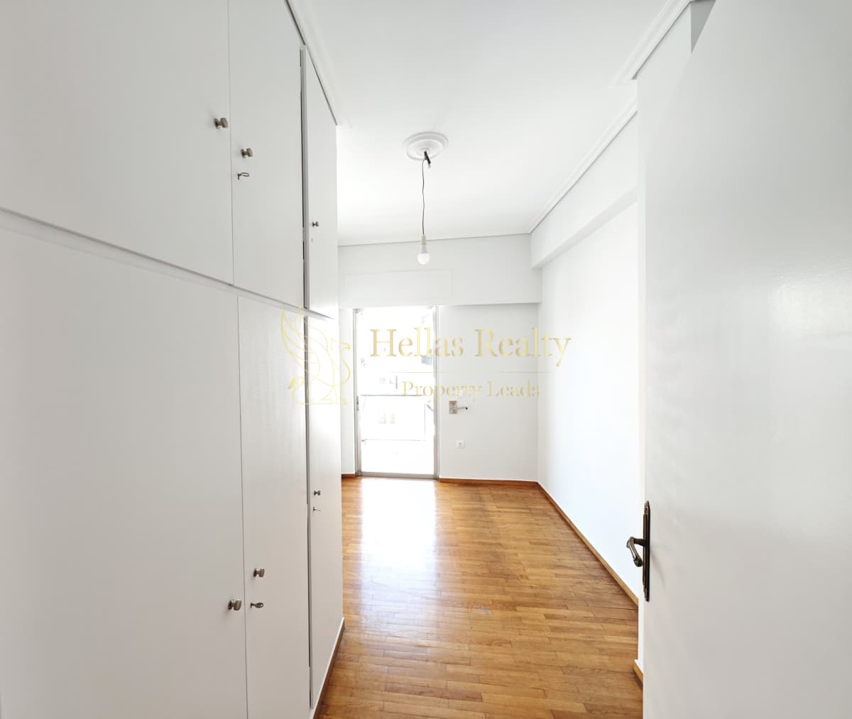 Apartment in Center, Dafni — Photo 14 of 21