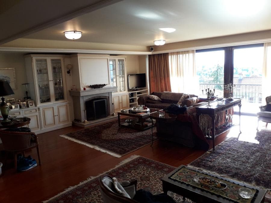 House in Panorama, Panorama — Photo 2 of 25