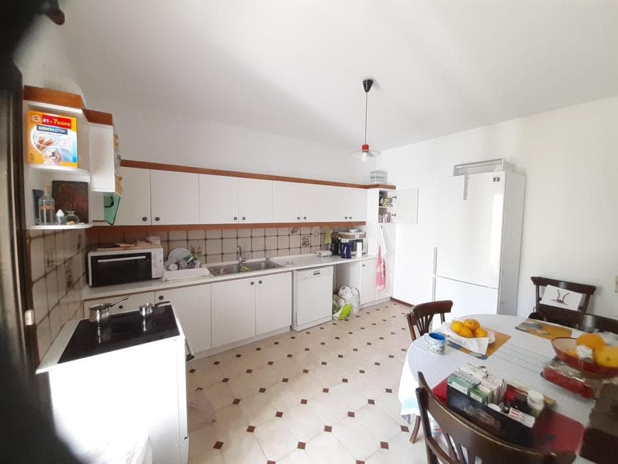 House in Panorama, Panorama — Photo 6 of 25