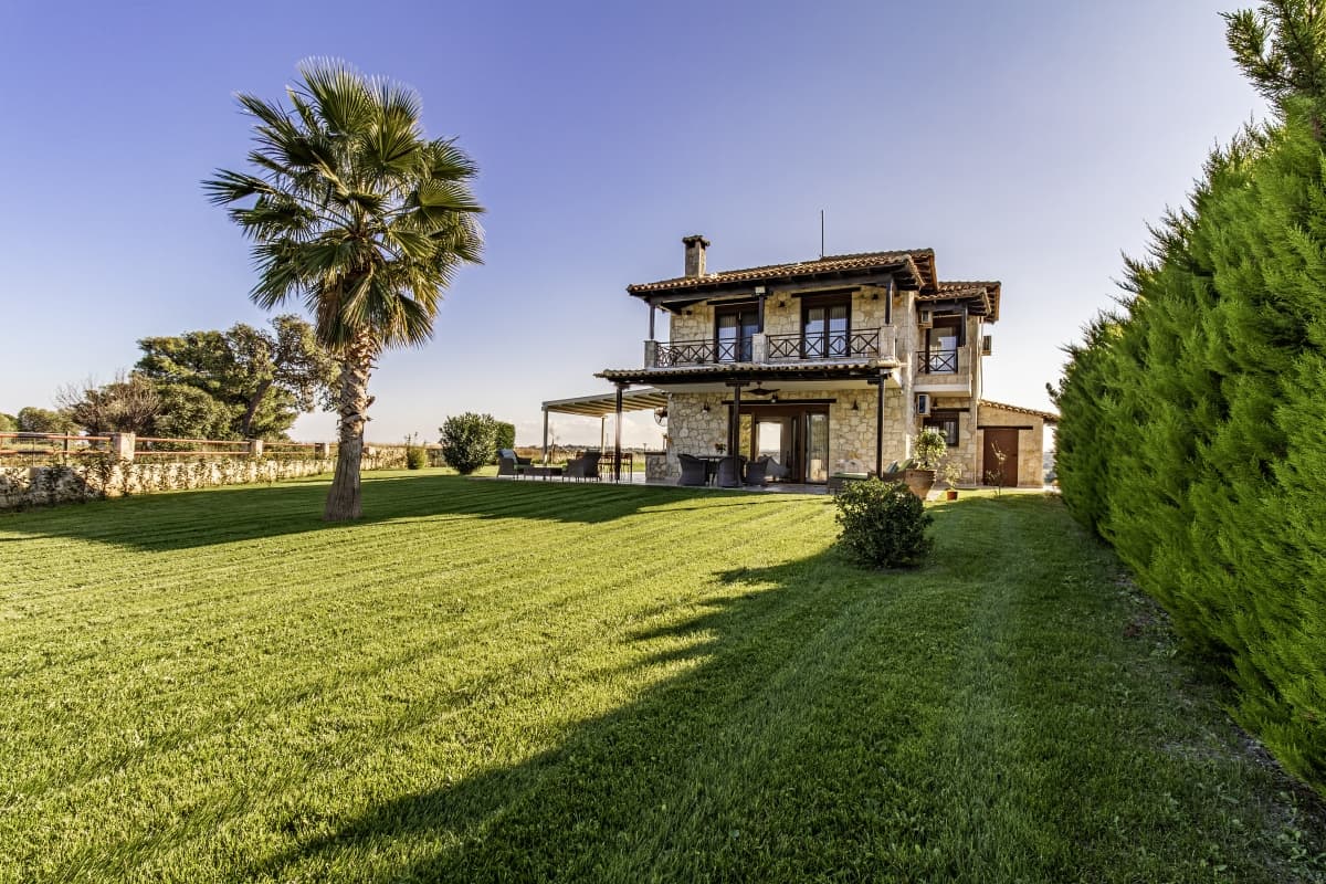 House in Nea Fokaia, Kassandra — Photo 2 of 30