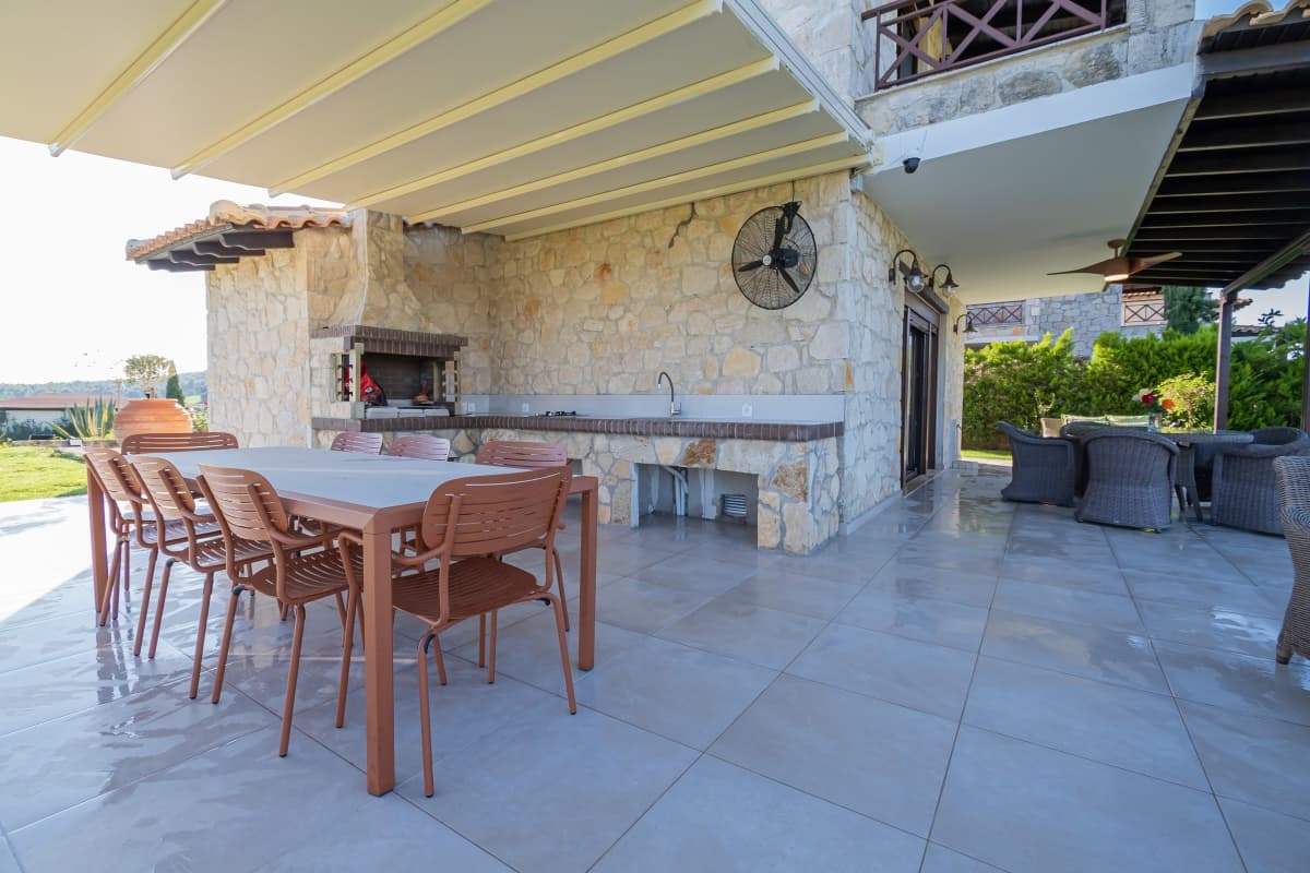 House in Nea Fokaia, Kassandra — Photo 23 of 30