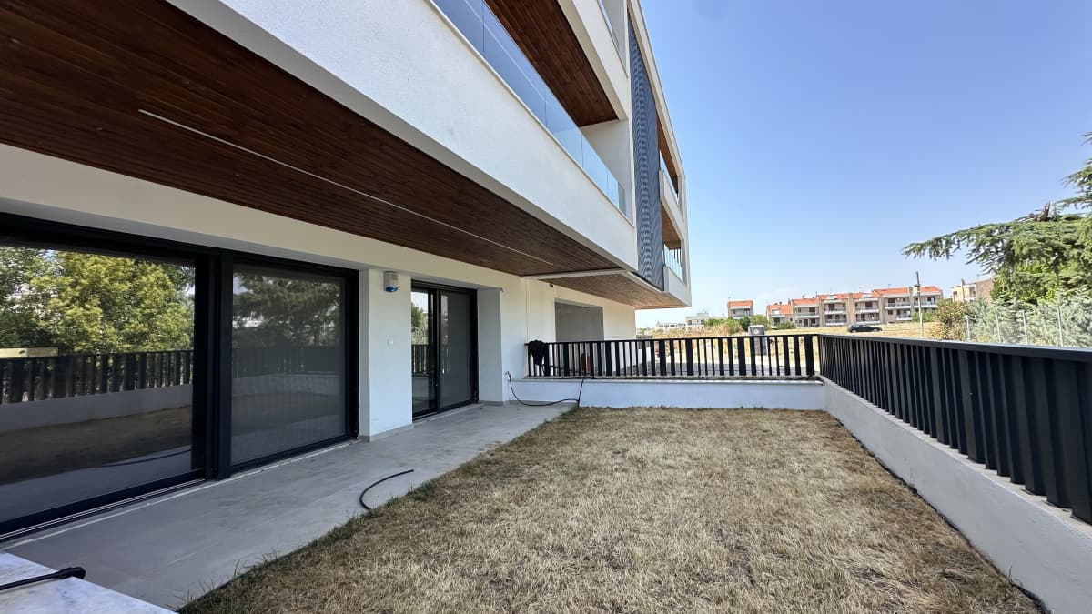 Apartment in Center, Thermi — Photo 7 of 18