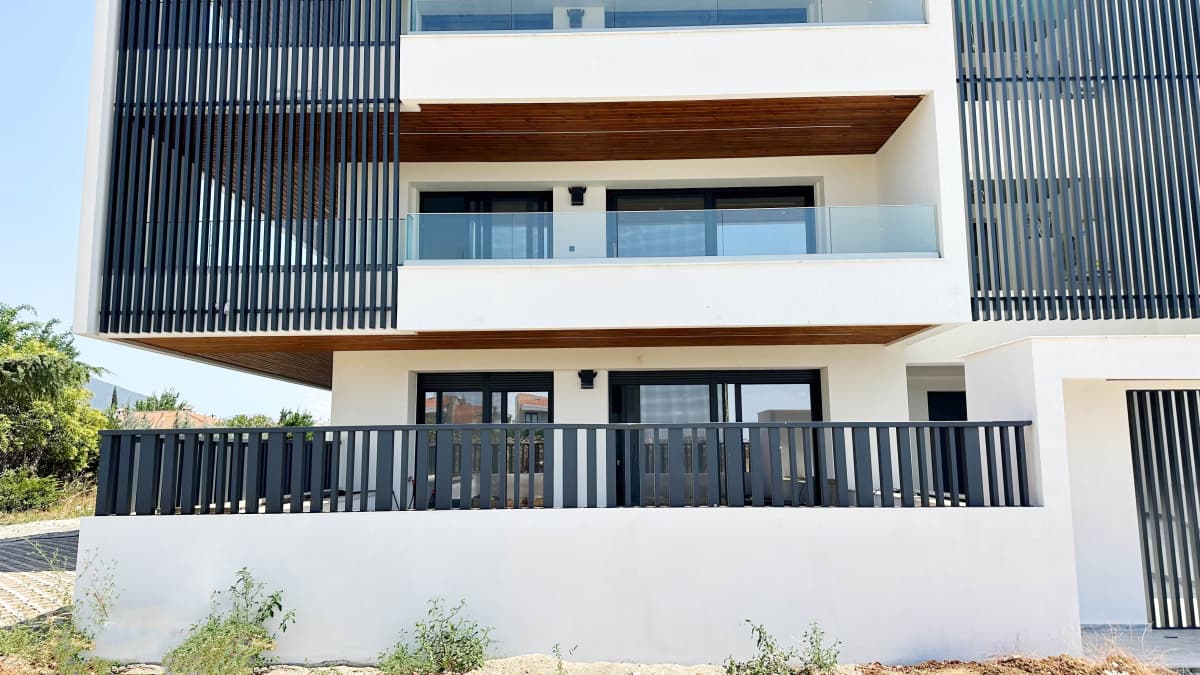 Apartment in Center, Thermi — Photo 1 of 18