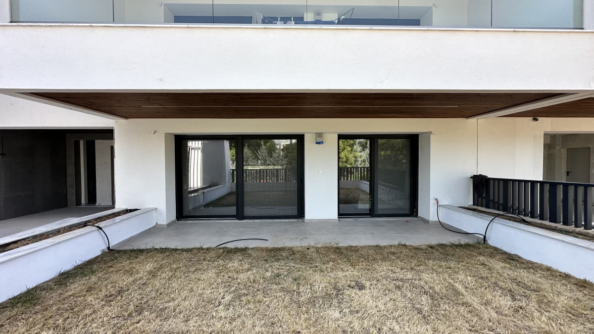 Apartment in Center, Thermi — Photo 2 of 18