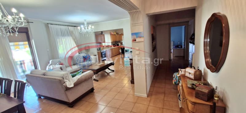Apartment in Center, Pylea — Photo 4 of 25